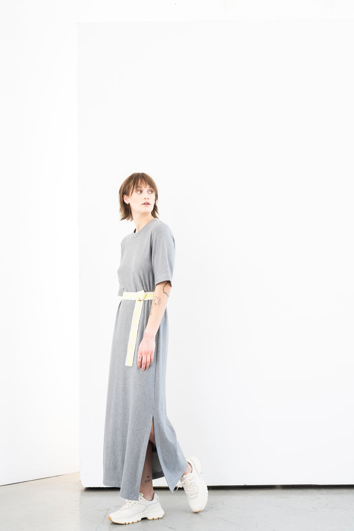 Échantillon de robe t-shirt longue Debbie
