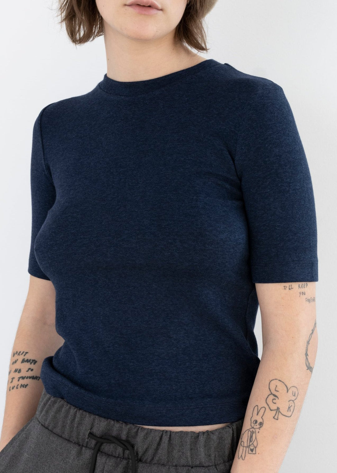 Indigo fitted short-sleeved t-shirt
T-shirt ajusté indigo
