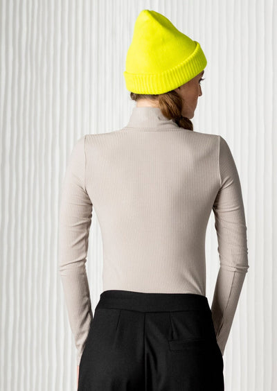 baxter-bamboo-turtleneck-greystone-top