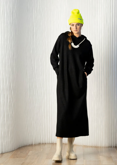 highland-hoodie-maxi-black-dress-pockets-knit