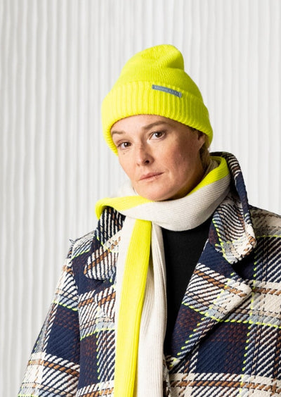 beanie-hat-merinos-wool-yellow-neon-knit