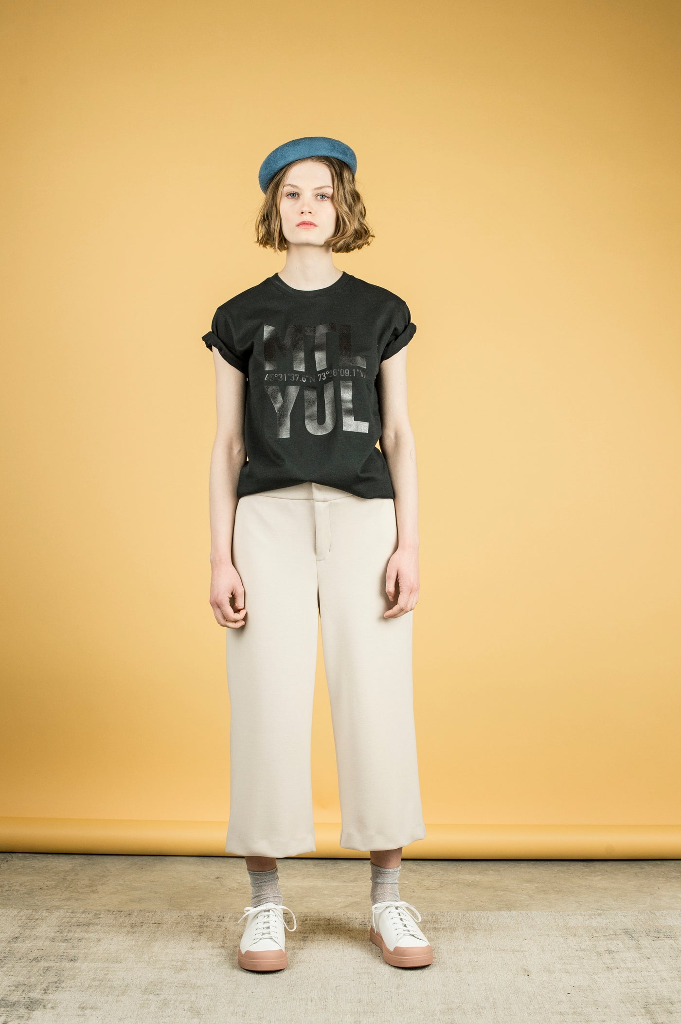 White 3/4 Pants